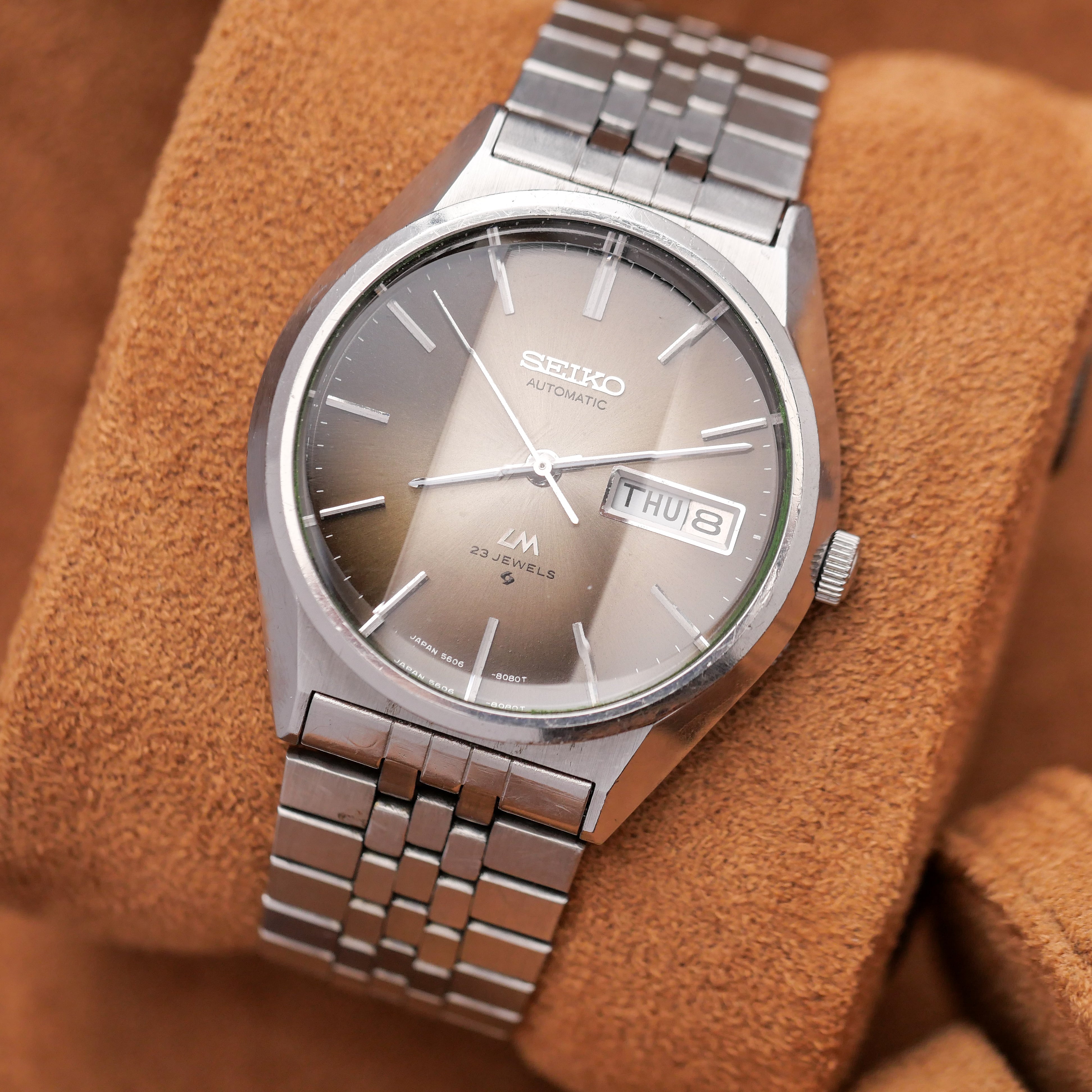 SEIKO LORD MATIC LM DAY-DATE AUTOMATIC FACETED CRYSTAL BROWN DIAL REF. –  Zeit Vintage Watch