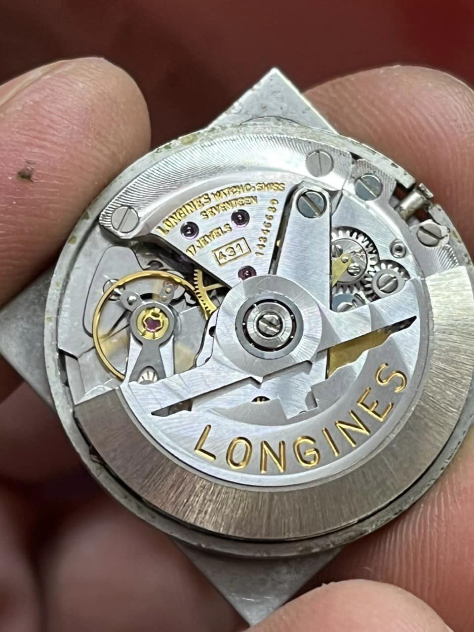 LONGINES ULTRA-CHRON AUTOMATIC LINEN DIAL REF. 8022-1