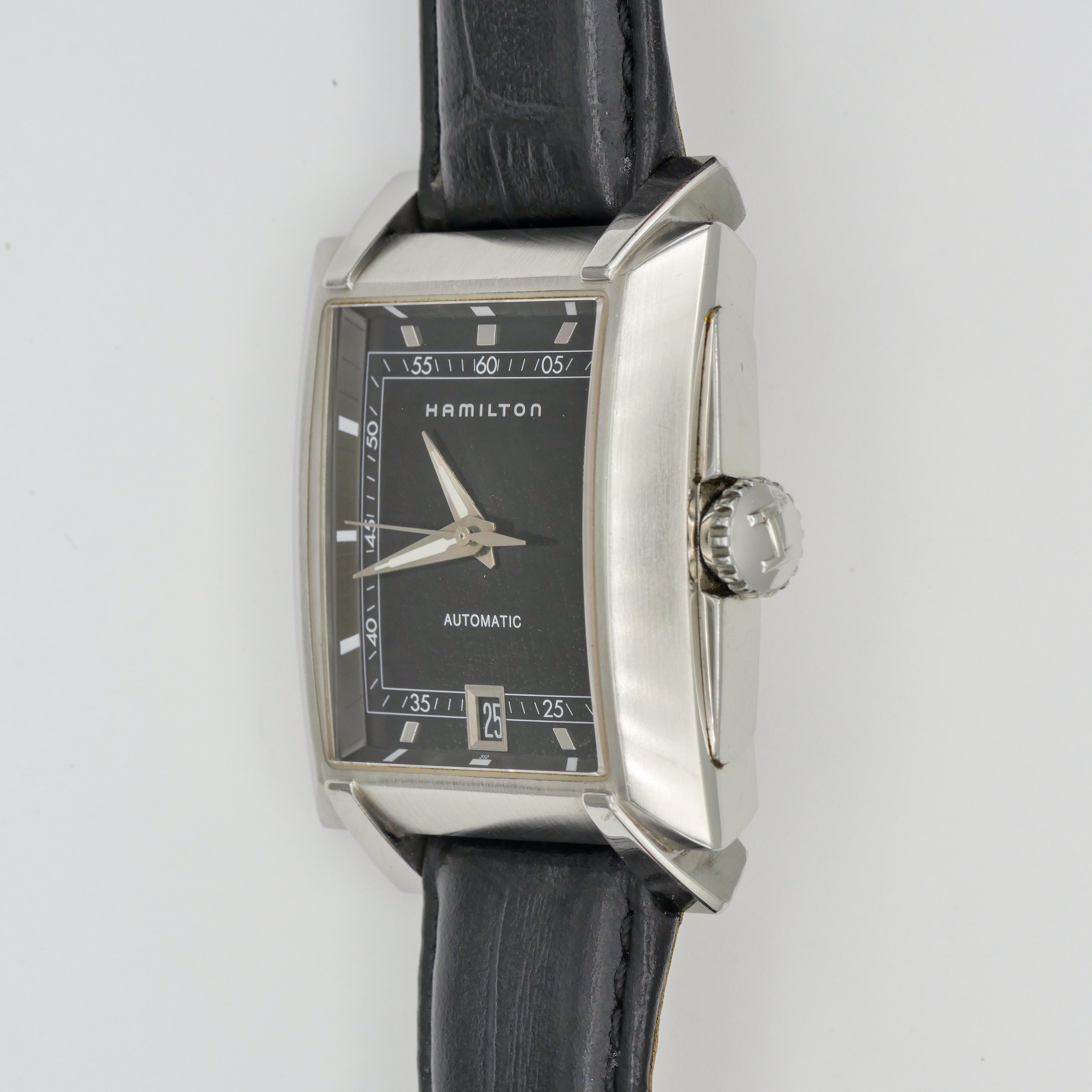 HAMILTON TRENT AUTOMATIC REF. H304150 – Zeit Vintage Watch