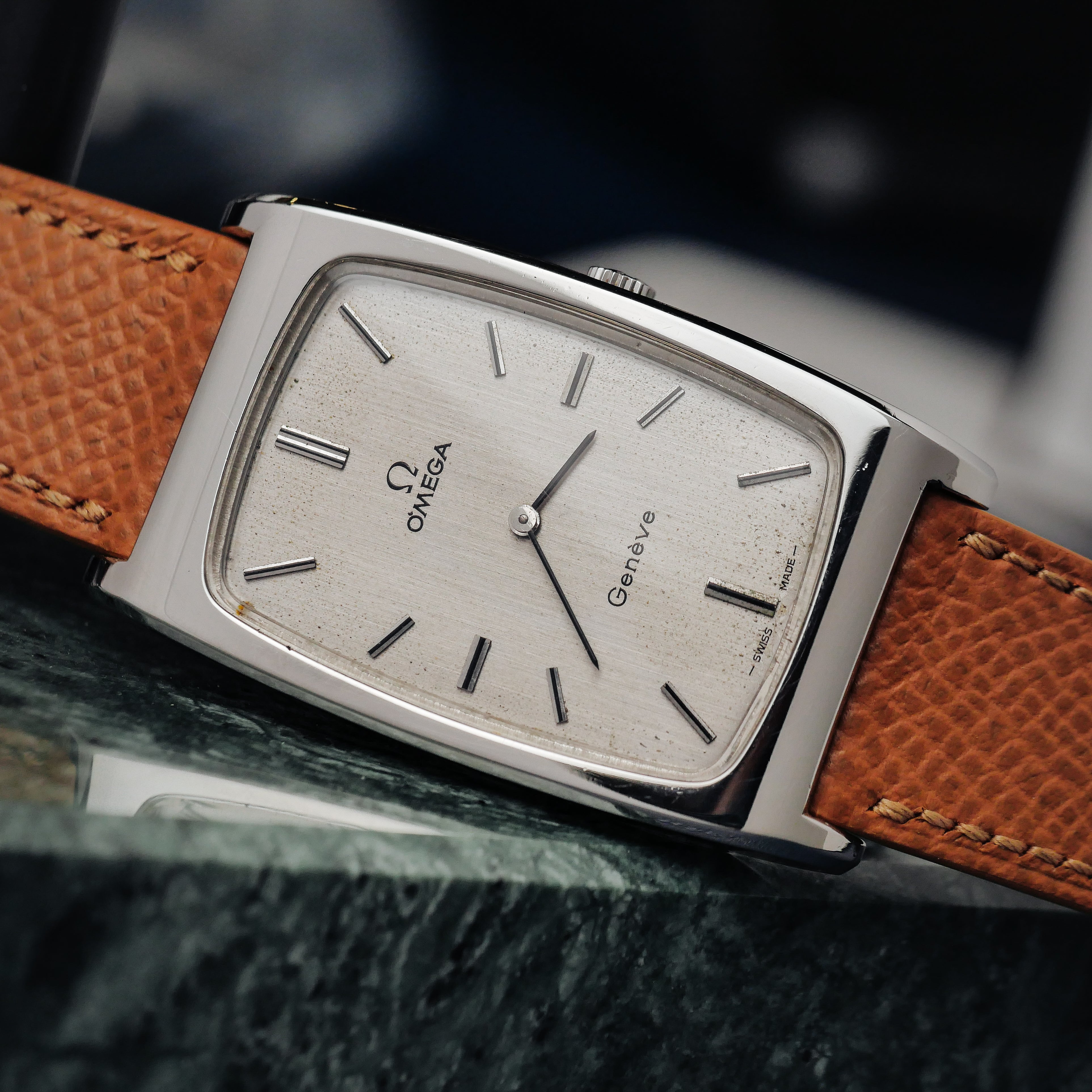 OMEGA GENÈVE REF. 111.0110 – Zeit Vintage Watch