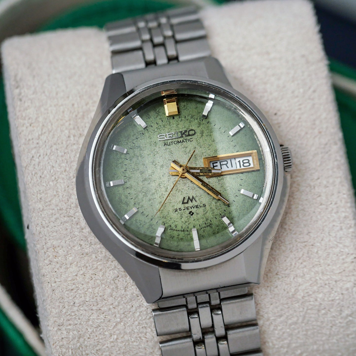 SEIKO LORD MATIC LM FACETED CRYSTAL GREEN DIAL AUTOMATIC REF. 5606-7290