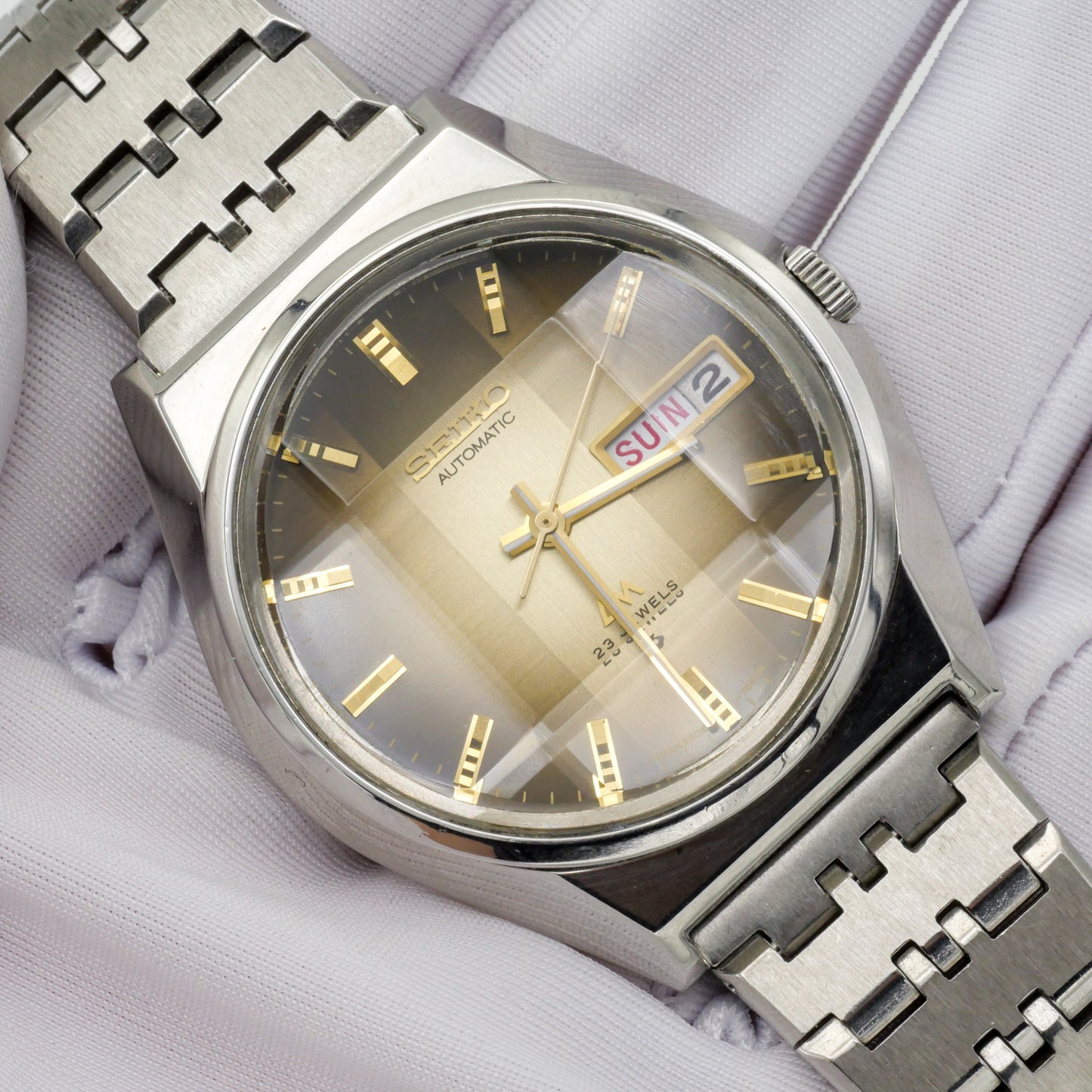 SEIKO LORD MATIC LM AUTOMATIC DAY-DATE FACETED CRYSTAL REF. 5606-7310