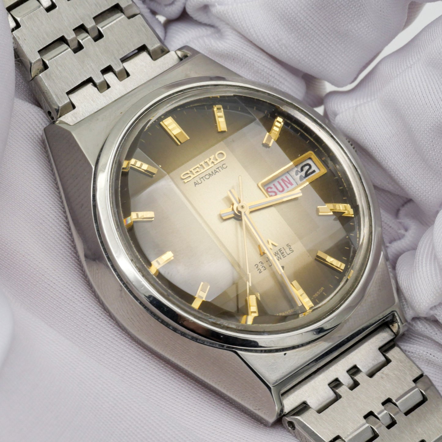 SEIKO LORD MATIC LM AUTOMATIC DAY-DATE FACETED CRYSTAL REF. 5606-7310