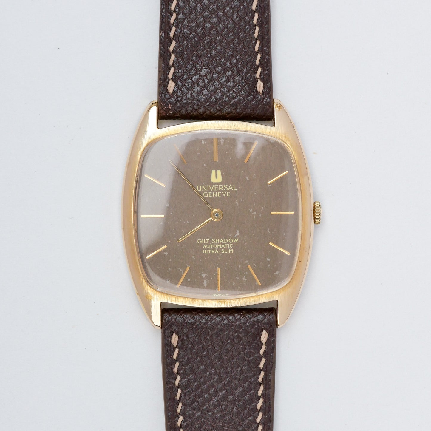 UNIVERSAL GENÈVE GILT SHADOW AUTOMATIC ULTRA-SLIM REF. 566105