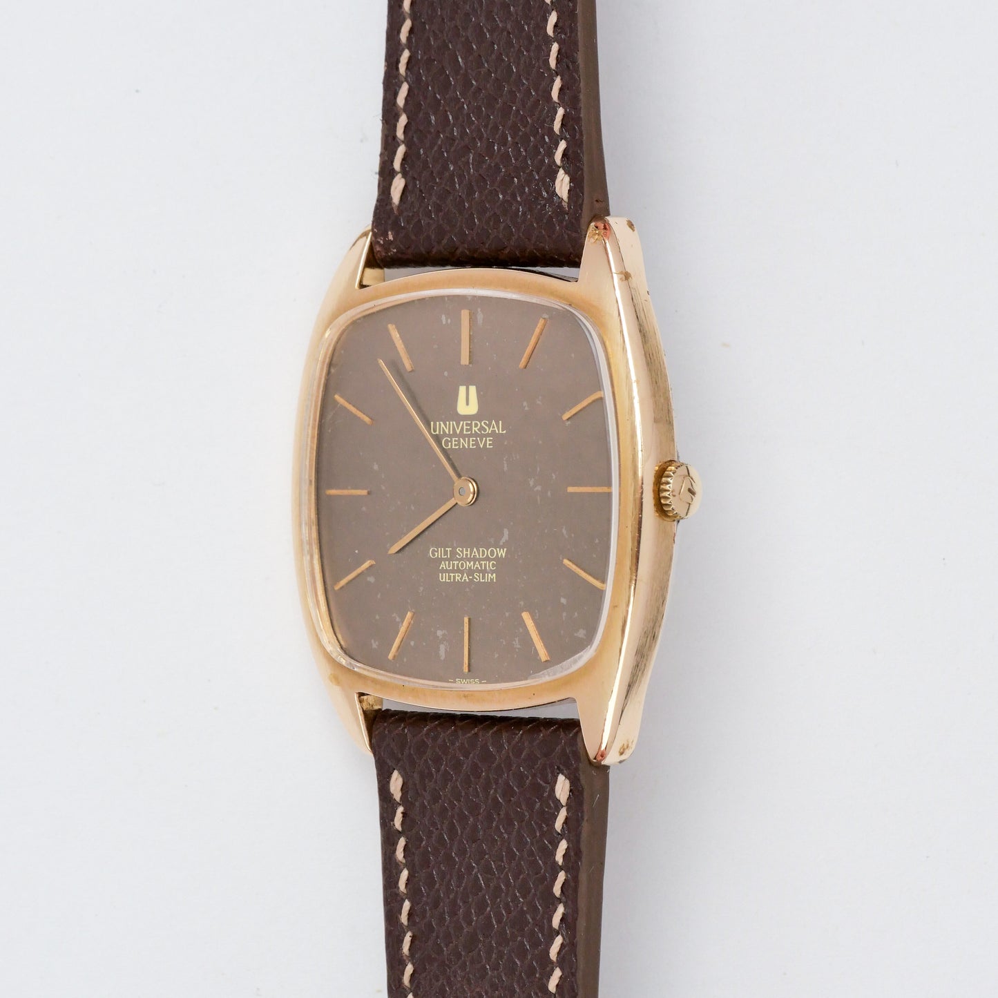 UNIVERSAL GENÈVE GILT SHADOW AUTOMATIC ULTRA-SLIM REF. 566105