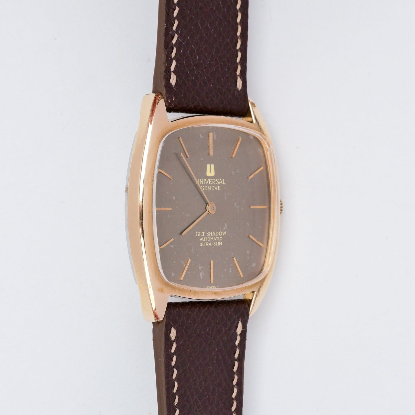 UNIVERSAL GENÈVE GILT SHADOW AUTOMATIC ULTRA-SLIM REF. 566105