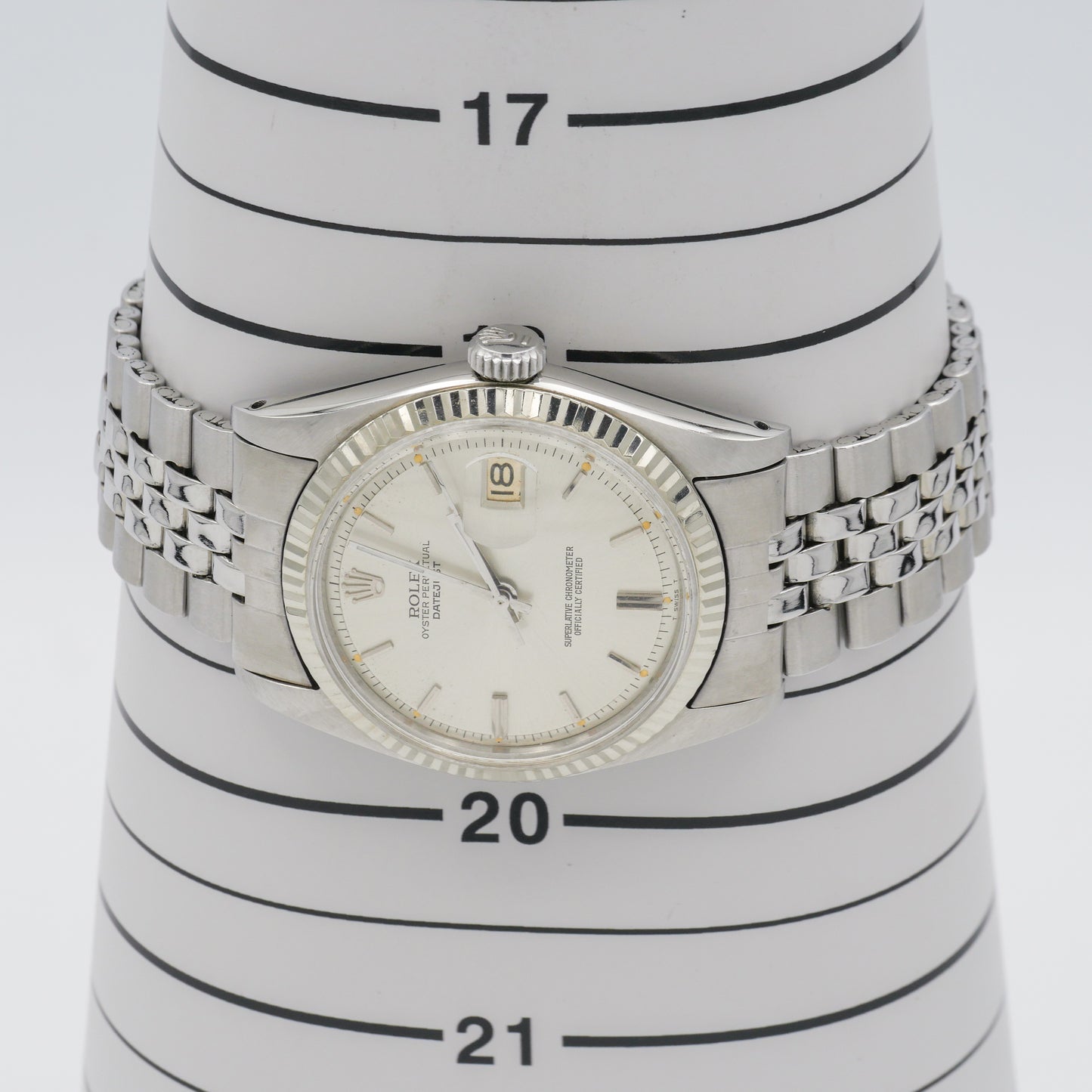 ROLEX OYSTER PERPETUAL DATEJUST AUTOMATIC REF. 1601