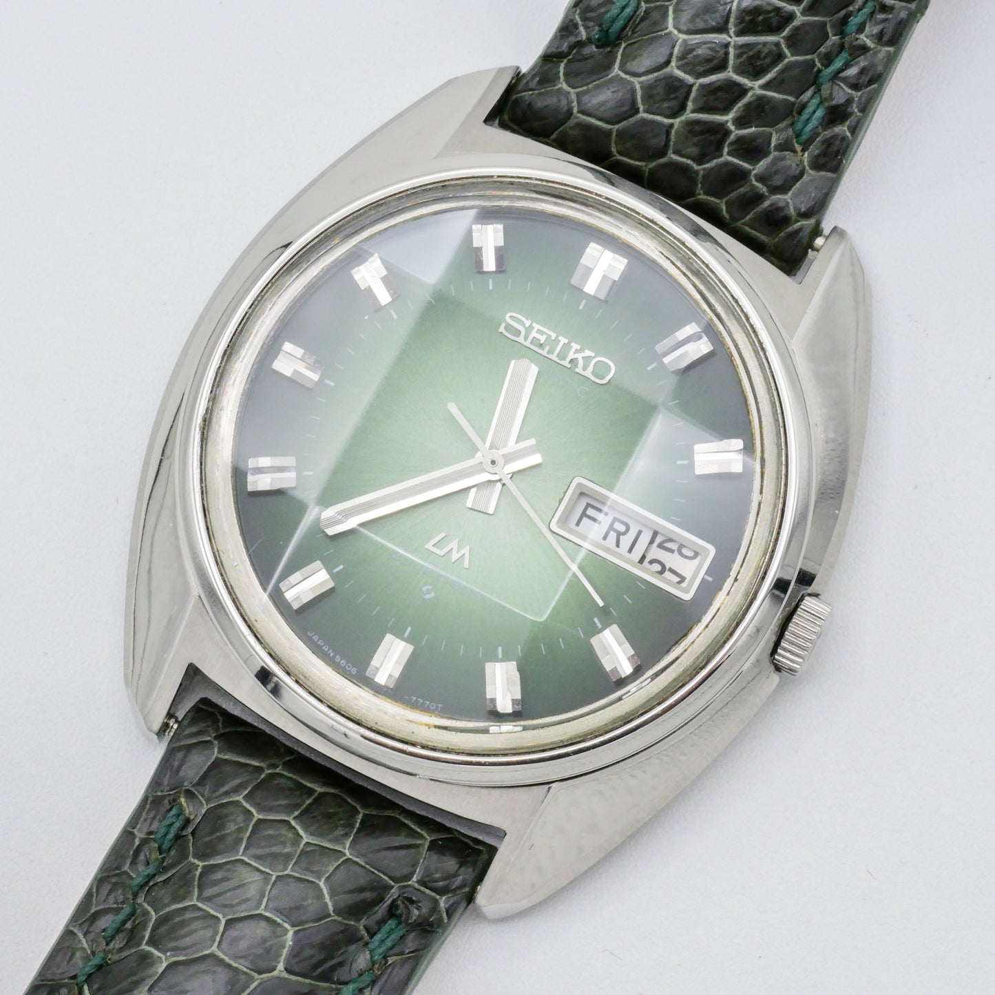 SEIKO LORD MATIC LM DAY-DATE FACETED CRYSTAL GREEN DIAL AUTOMATIC REF. 5606-7231