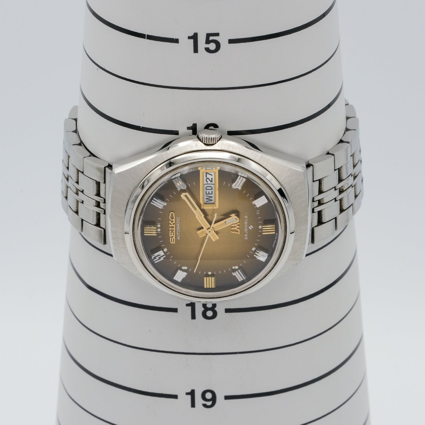 SEIKO LORD MATIC LM 23 JEWELS AUTOMATIC REF. 5606-7300