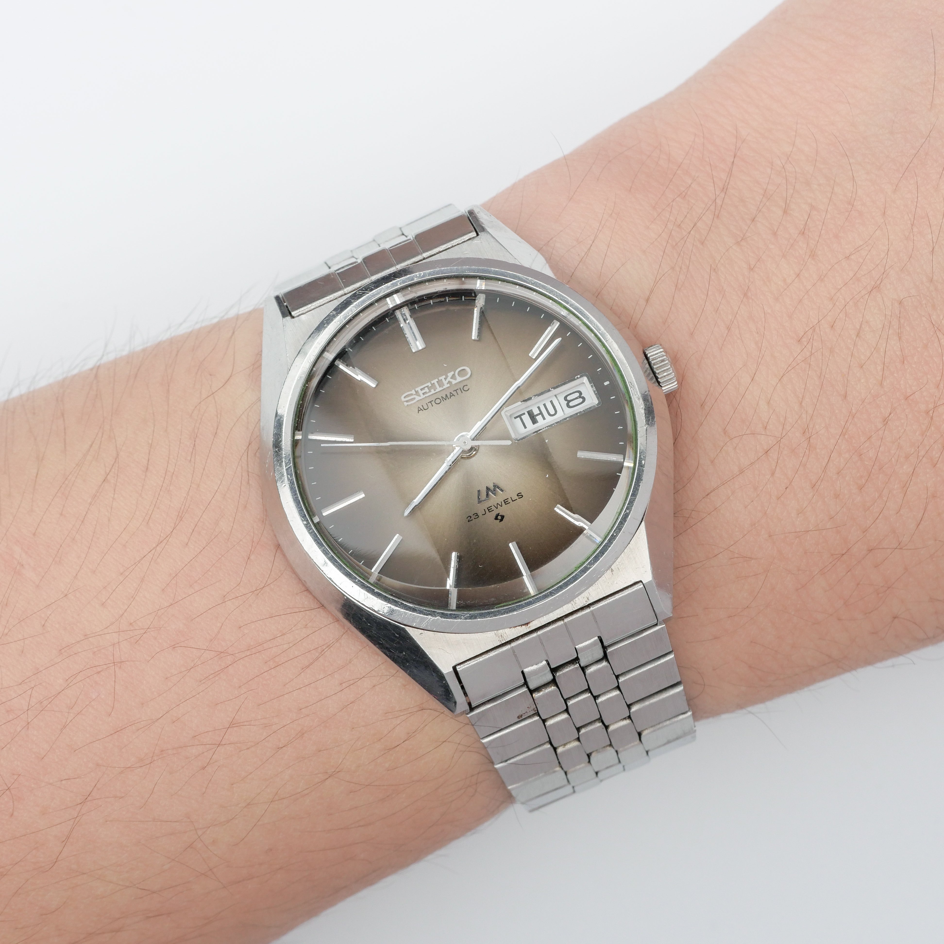 SEIKO LORD MATIC LM DAY-DATE AUTOMATIC FACETED CRYSTAL BROWN DIAL REF. –  Zeit Vintage Watch