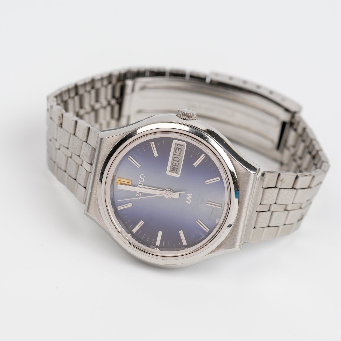 SEIKO LORD MATIC LM SPECIAL 23 JEWELS AUTOMATIC DAY-DATE BLUE DIAL REF. 5206-6090