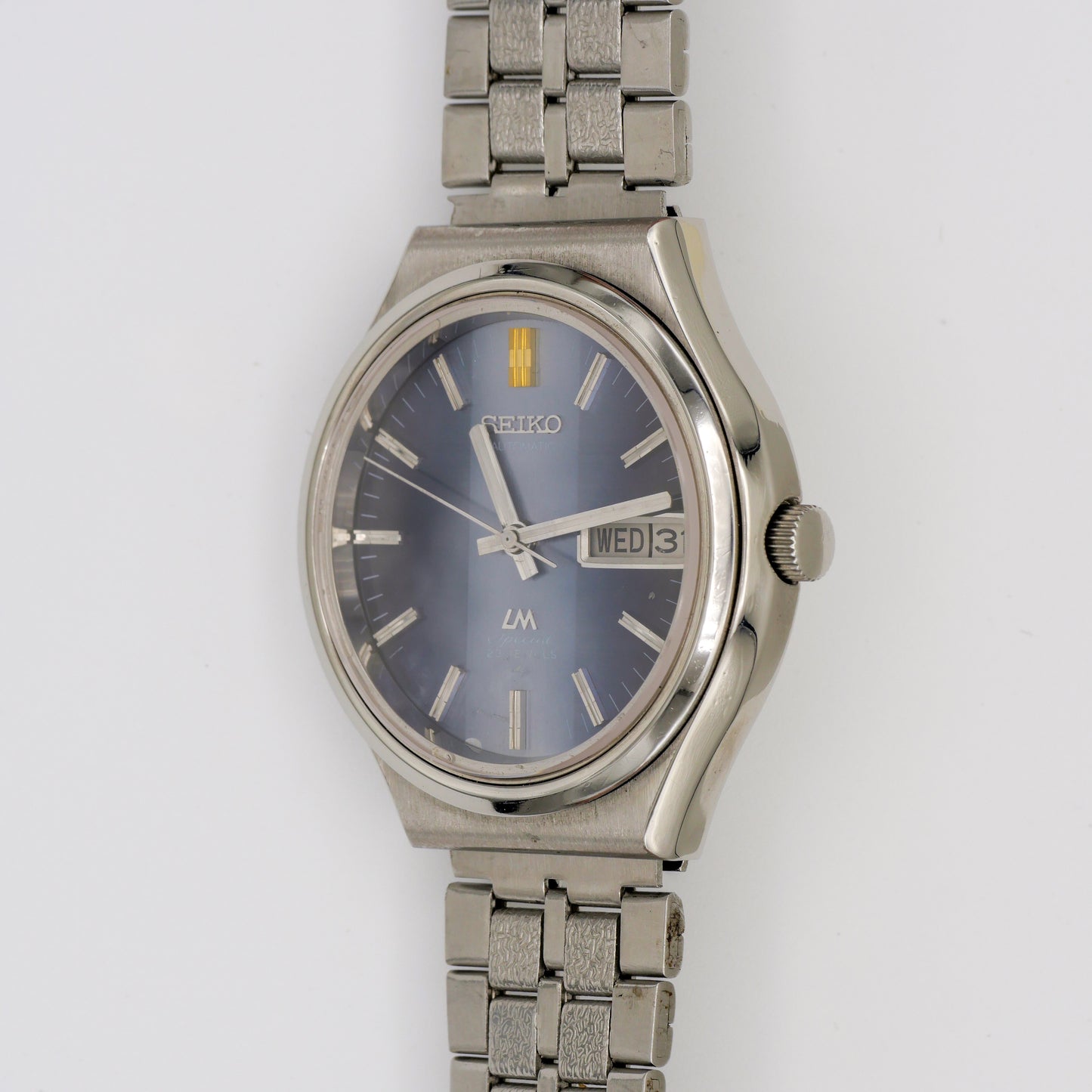 SEIKO LORD MATIC LM SPECIAL 23 JEWELS AUTOMATIC DAY-DATE BLUE DIAL REF. 5206-6090