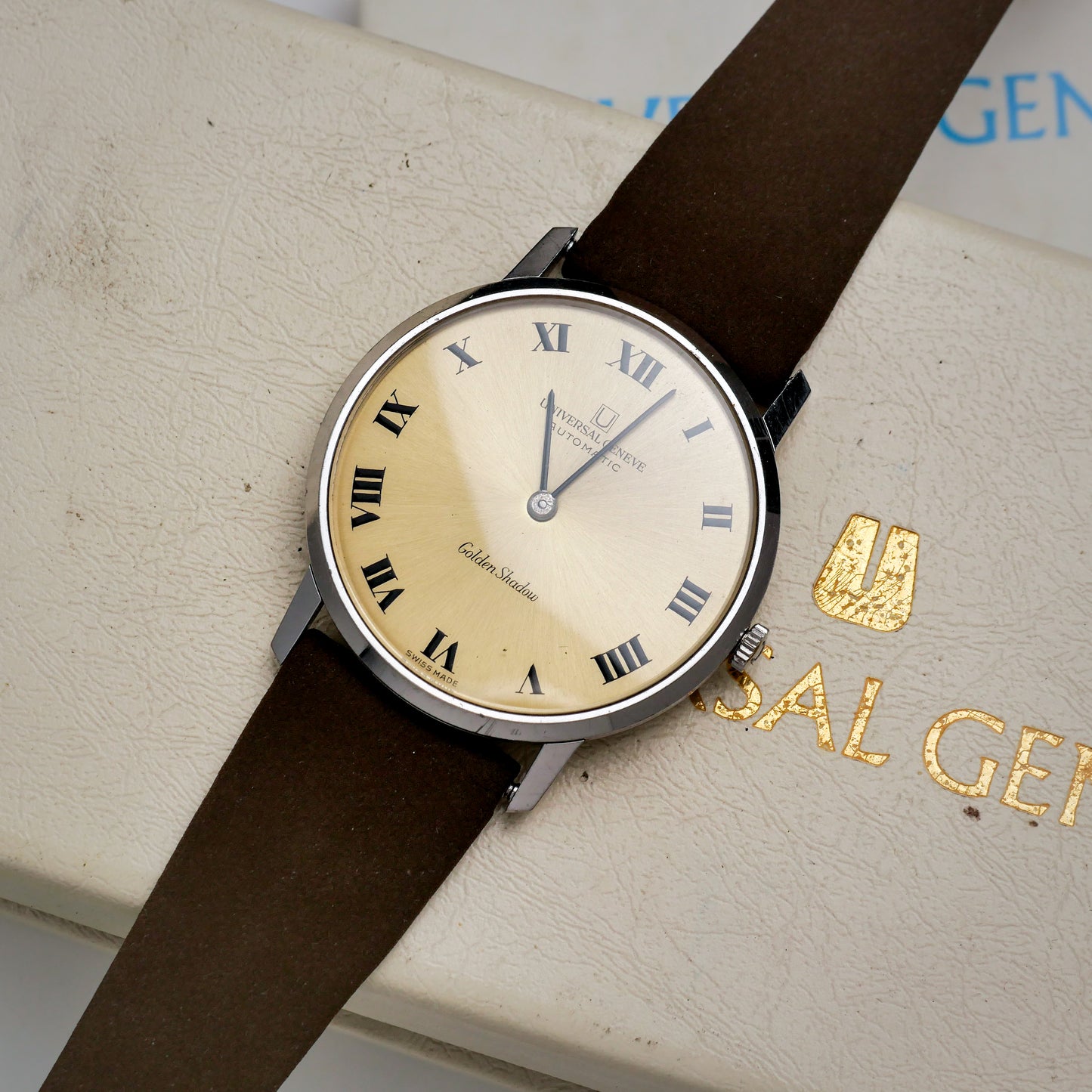 UNIVERSAL GENÈVE GOLDEN SHADOW AUTOMATIC 18K WHITE GOLD REF. 366111