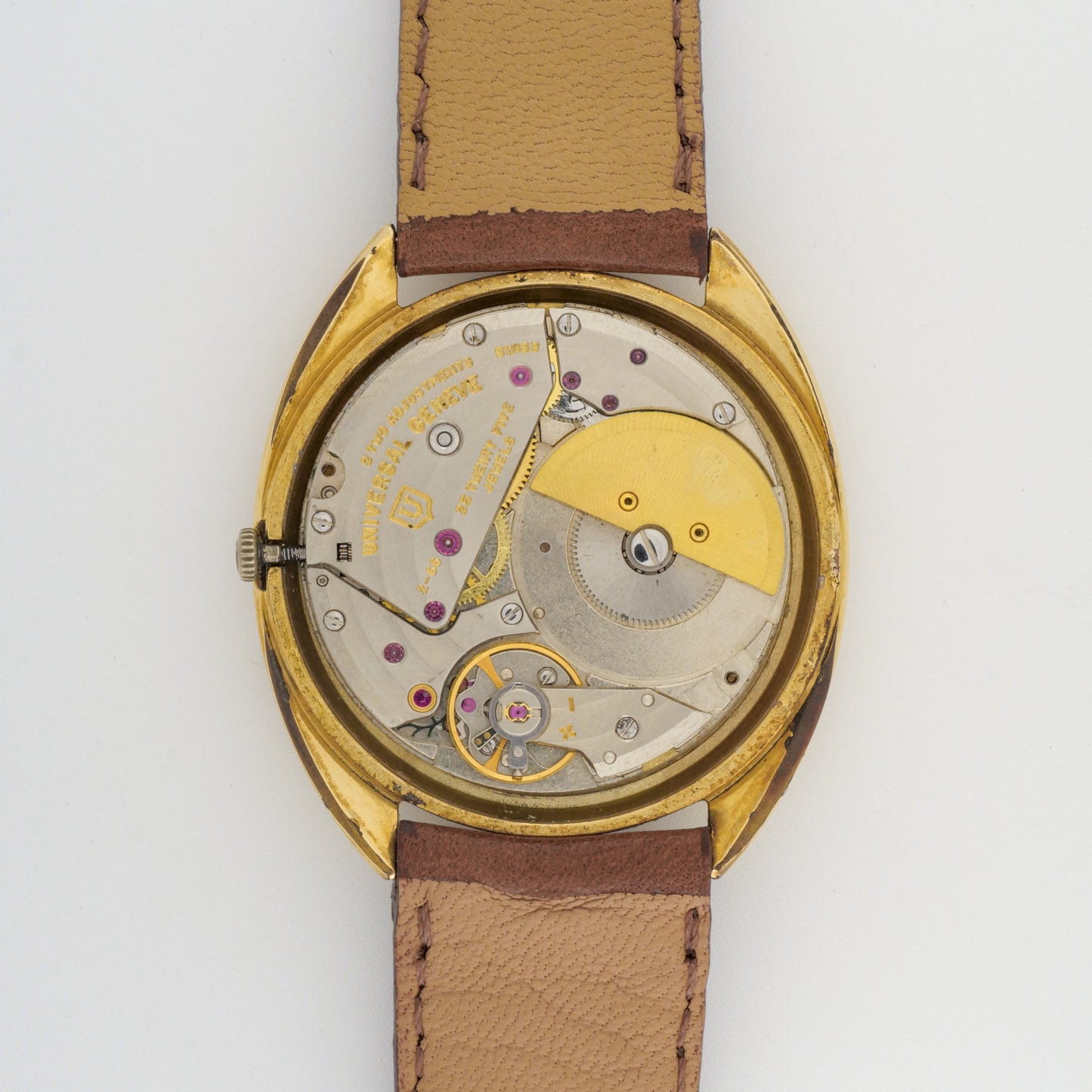 UNIVERSAL GENÈVE GILT SHADOW AUTOMATIC REF. 566101