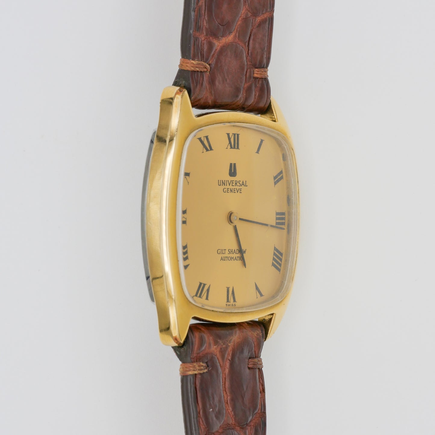 UNIVERSAL GENÈVE GILT SHADOW AUTOMATIC ULTRA-SLIM REF. 566105