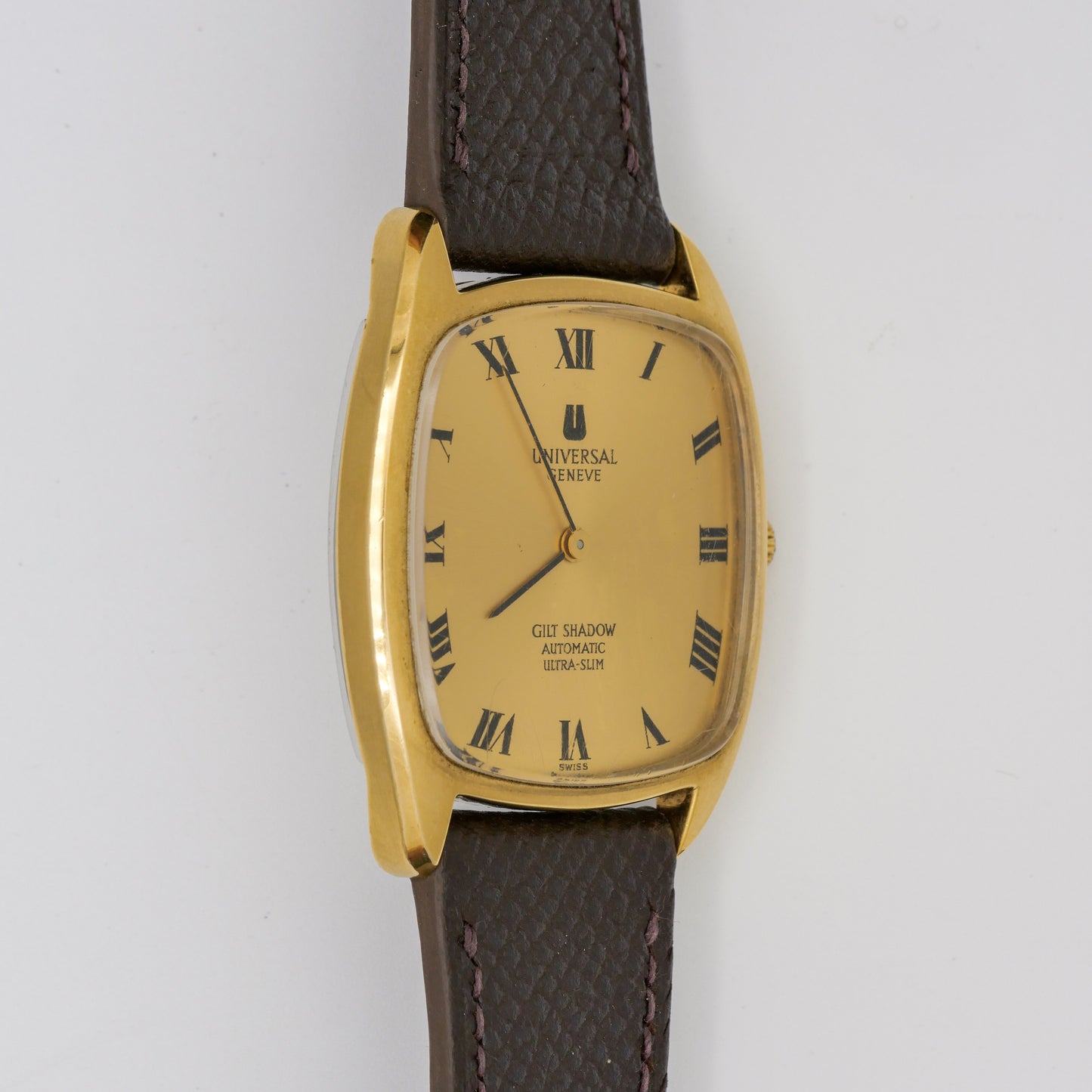 UNIVERSAL GENÈVE GILT SHADOW AUTOMATIC ULTRA-SLIM REF. 566105