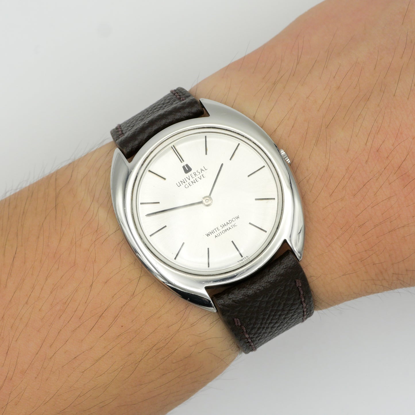 UNIVERSAL GENÈVE WHITE SHADOW AUTOMATIC REF. 866101