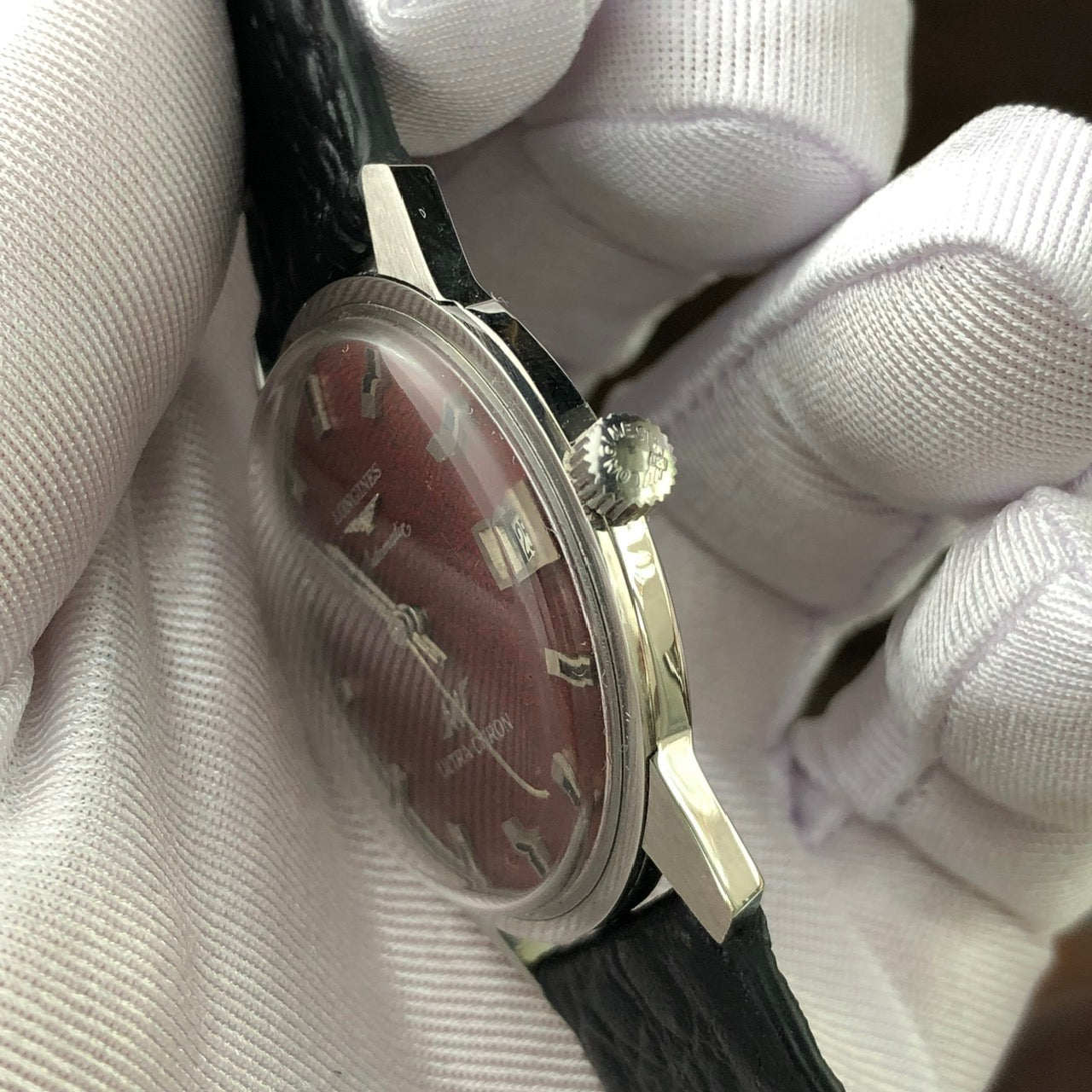 LONGINES ULTRA-CHRON AUTOMATIC RED BORDEAUX DIAL REF. 7827-3