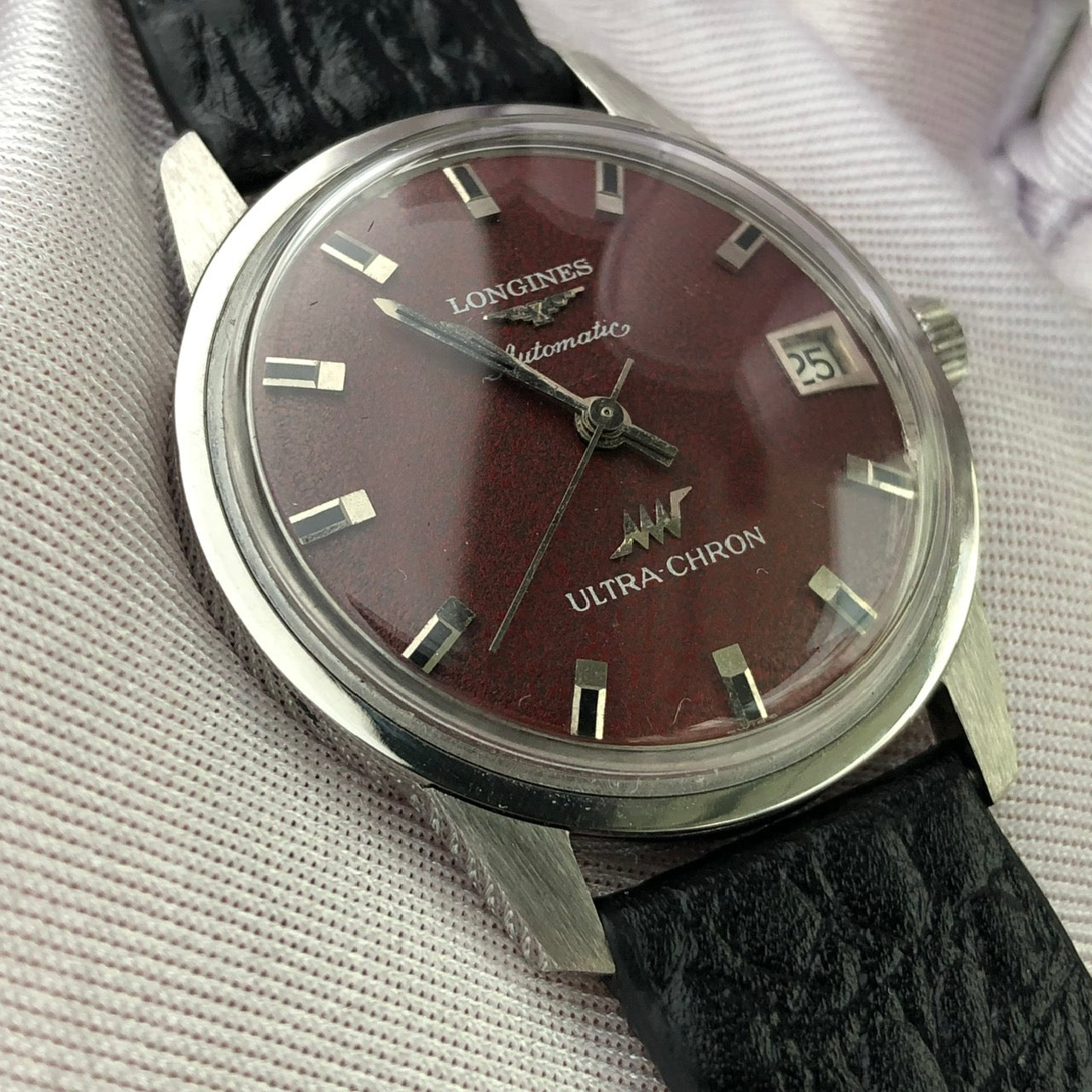 LONGINES ULTRA-CHRON AUTOMATIC RED BORDEAUX DIAL REF. 7827-3