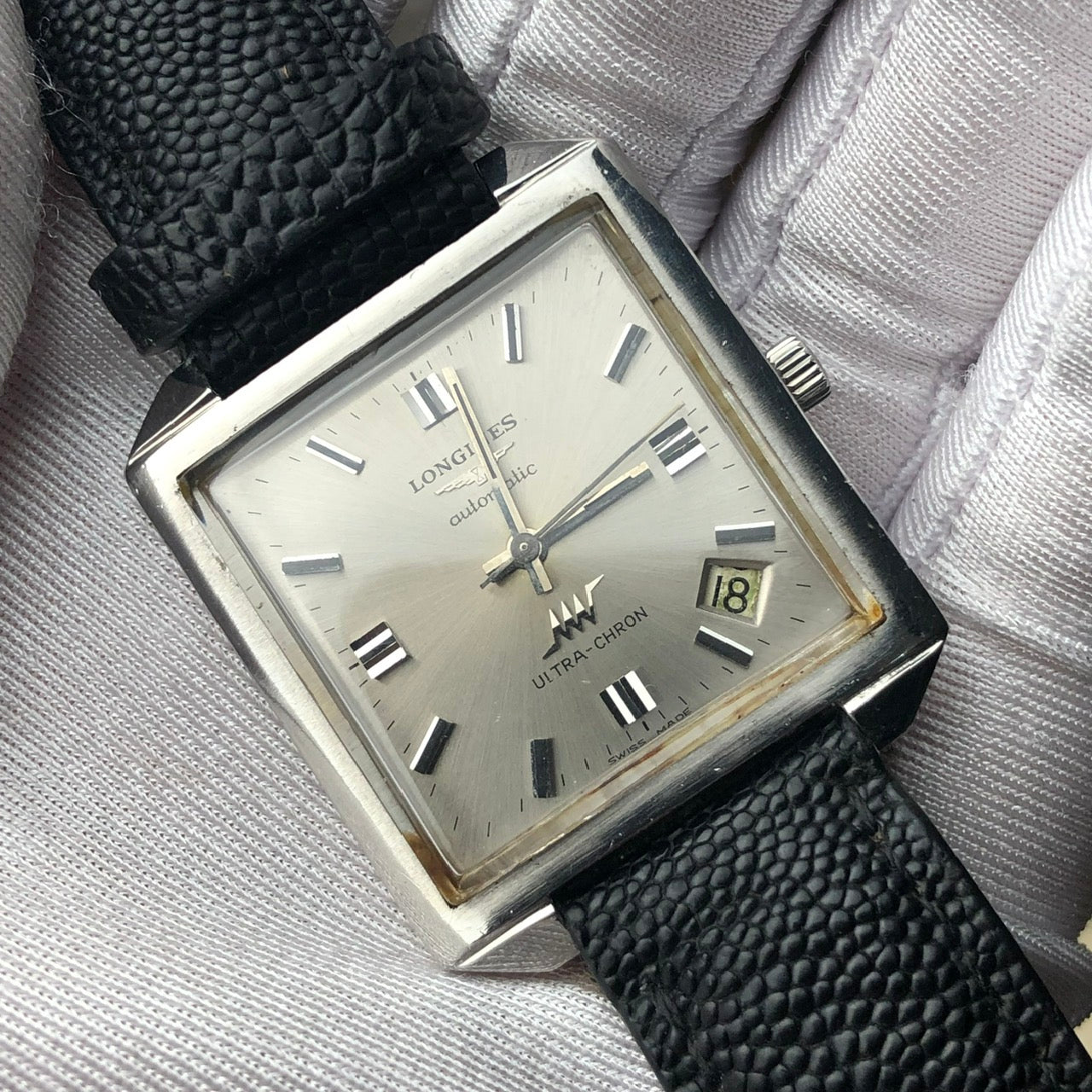 LONGINES ULTRA-CHRON AUTOMATIC LINEN DIAL REF. 8022-1