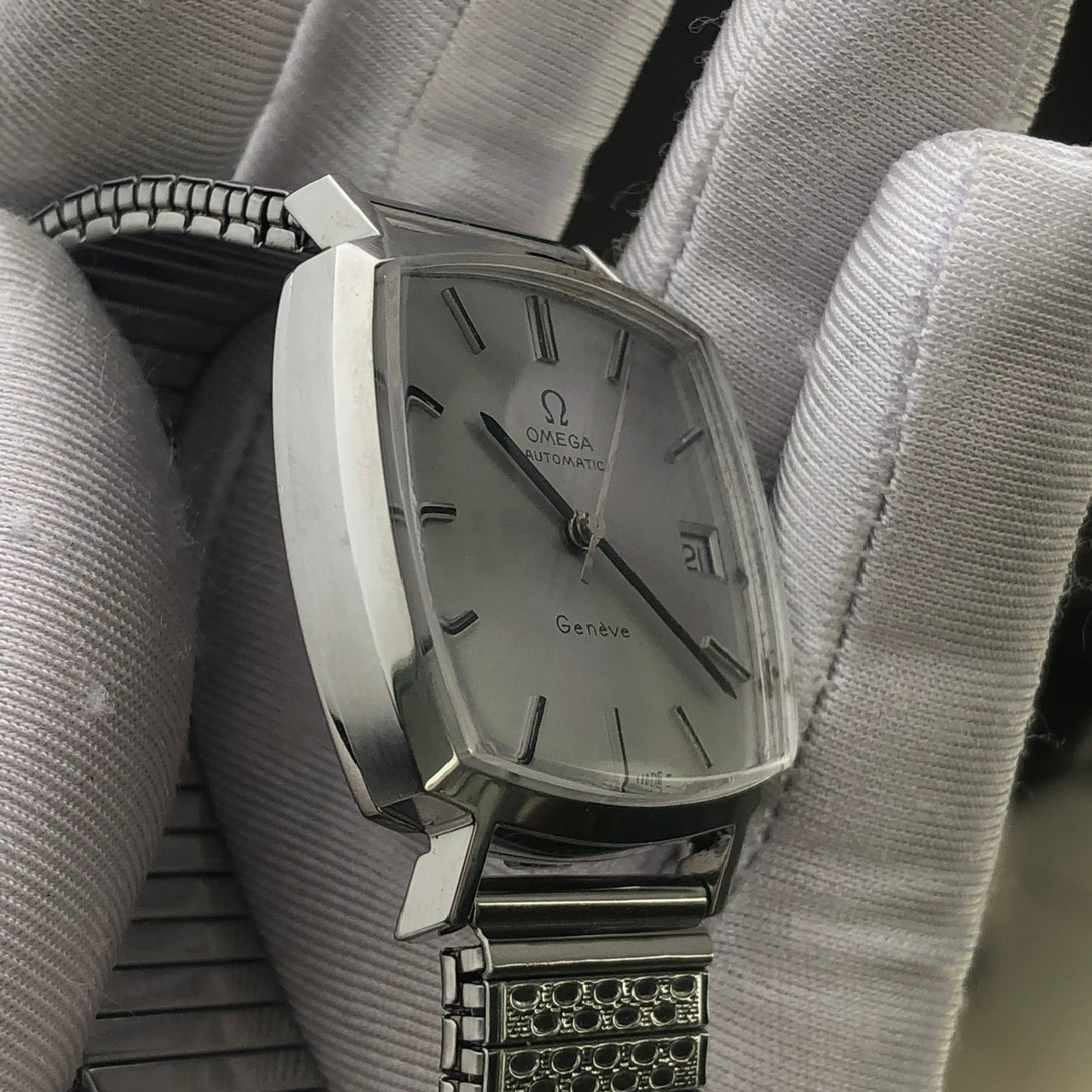 OMEGA GENÈVE AUTOMATIC REF. 162.0052