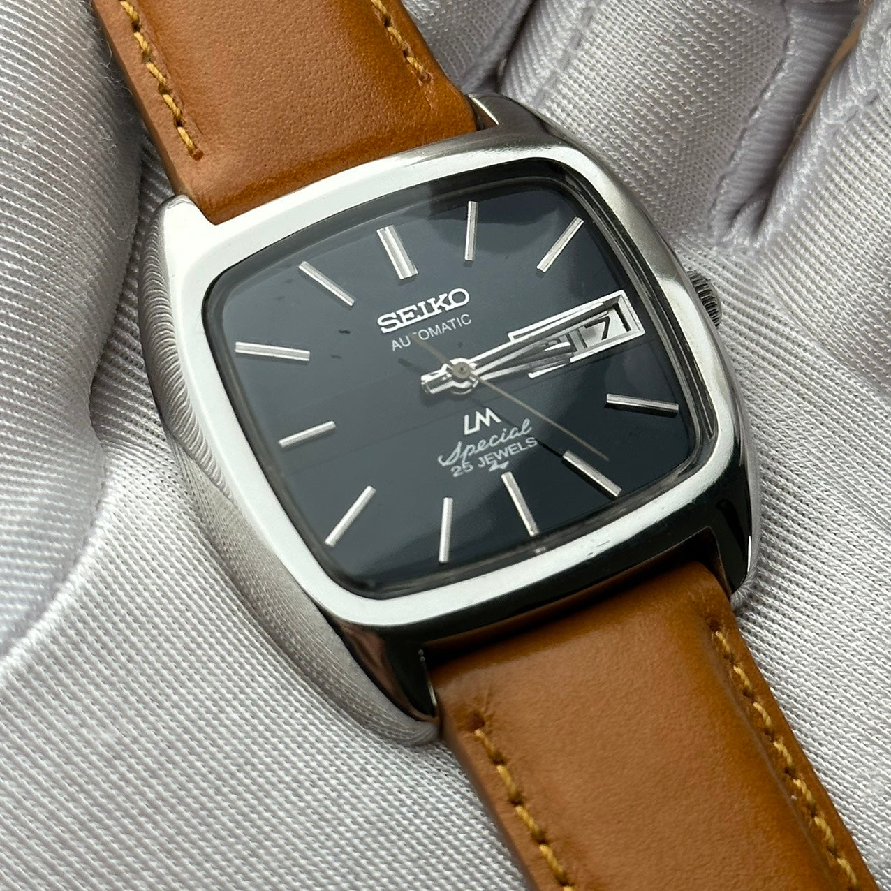 SEIKO LM SPECIAL DAY-DATE BLACK DIAL AUTOMATIC REF. 5206-5020