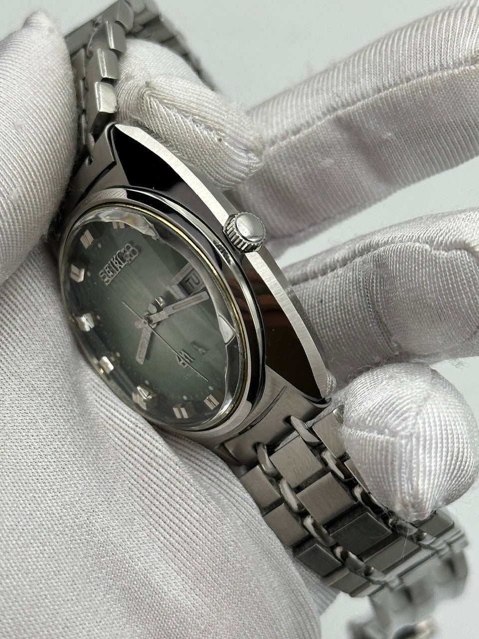 SEIKO LORD MATIC LM DAY-DATE FACETED CRYSTAL GREEN DIAL AUTOMATIC REF. 5606-7230