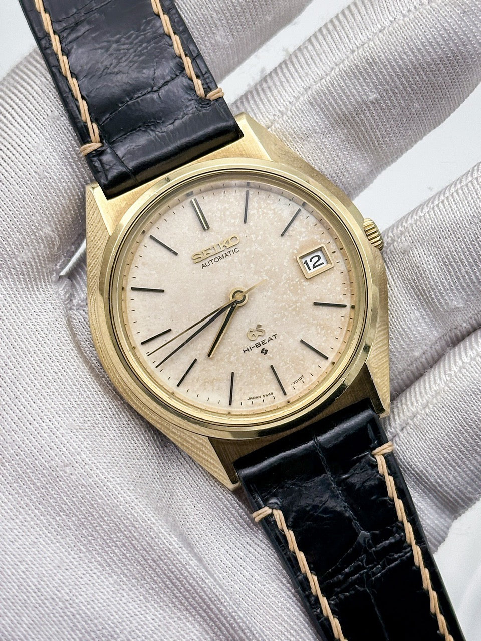 GRAND SEIKO CAP GOLD AUTOMATIC HI-BEAT DAY DATE REF. 5645-7010