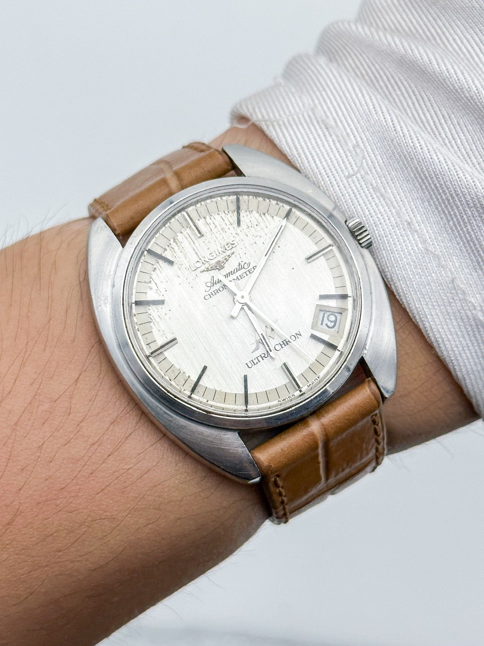 LONGINES ULTRA-CHRON AUTOMATIC CHRONOMETER REF. 8353-3