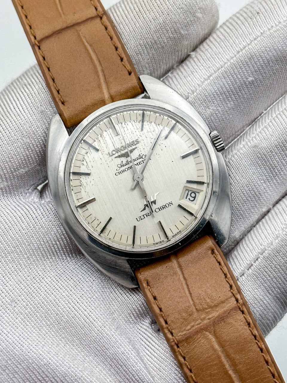 LONGINES ULTRA-CHRON AUTOMATIC CHRONOMETER REF. 8353-3