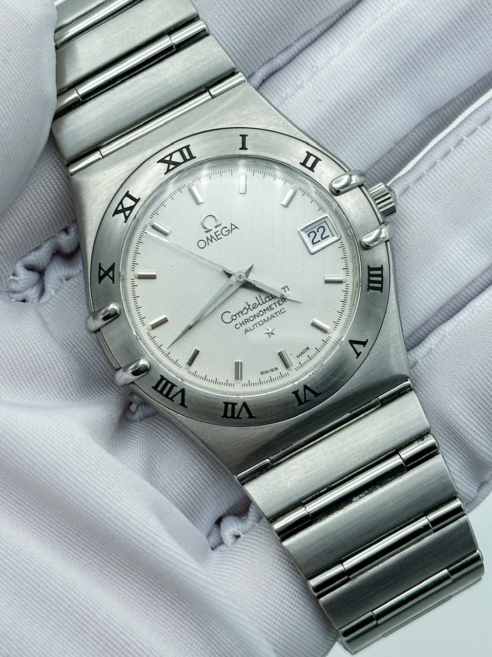 OMEGA CONSTELLATION AUTOMATIC CHRONOMETER WHITE LINEN DIAL REF. 368.1201